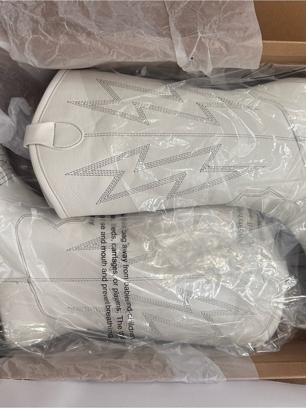 Dirty Laundry White Western Lace-Up Cowboy Boots - Picture 4 of 4